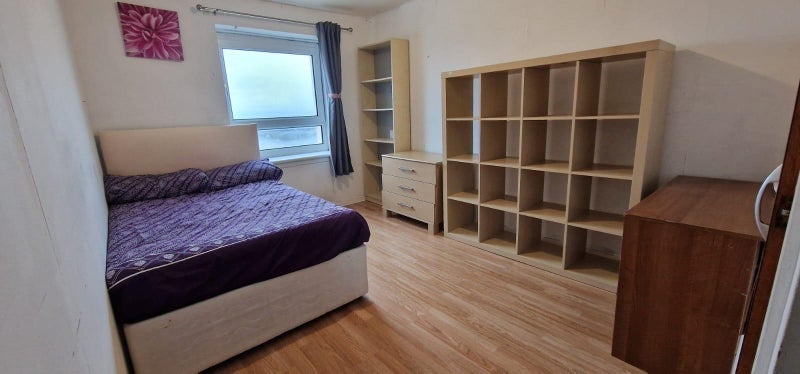 Room St. Mungo Place in Glasgow
