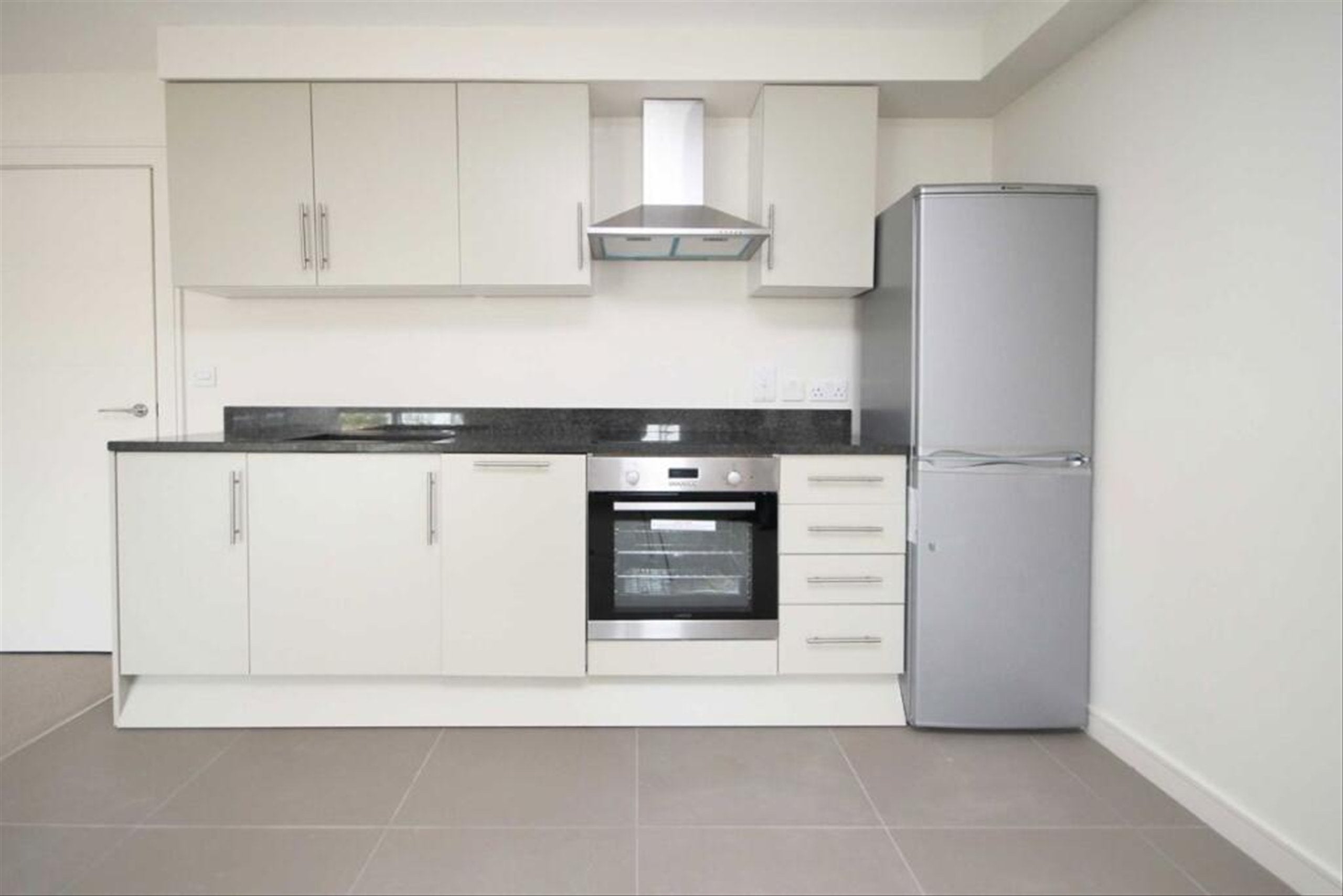 Flat Glentham Road in Greater London