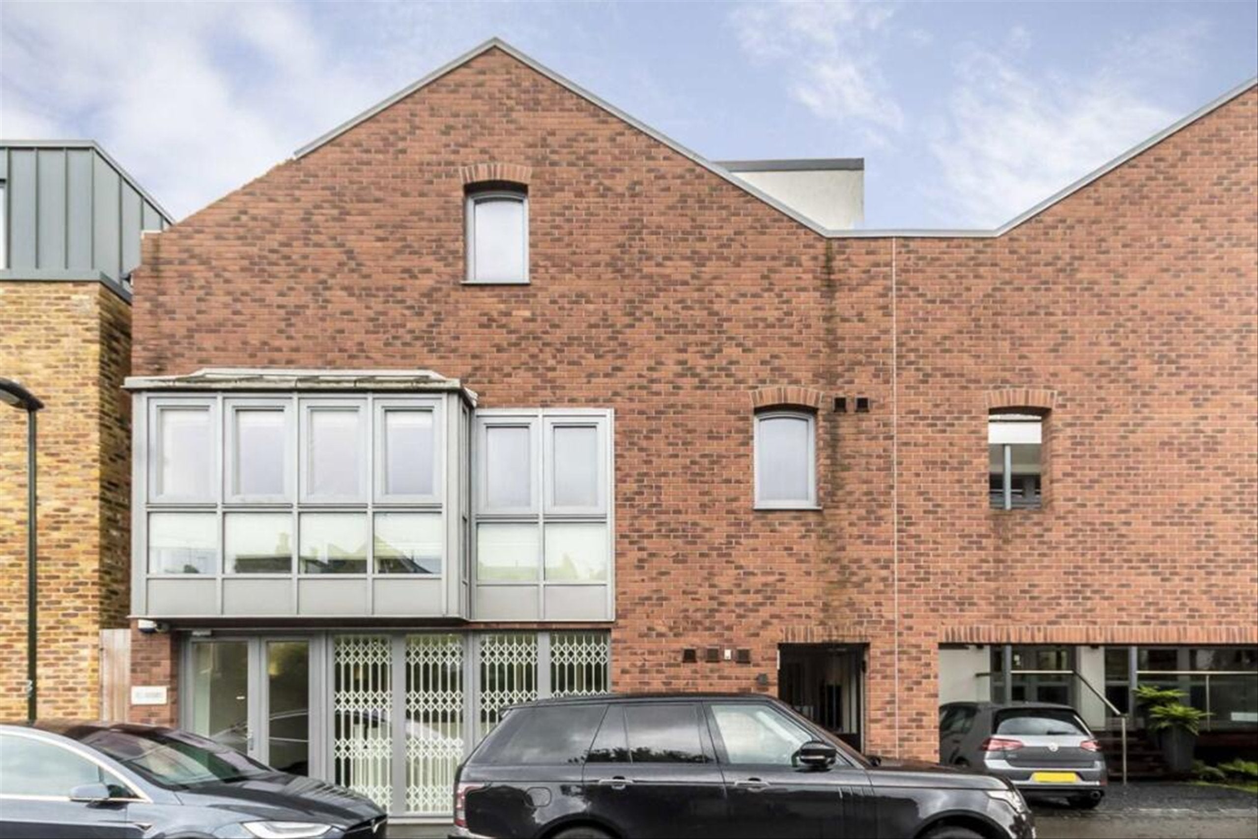 Flat Glentham Road in Greater London