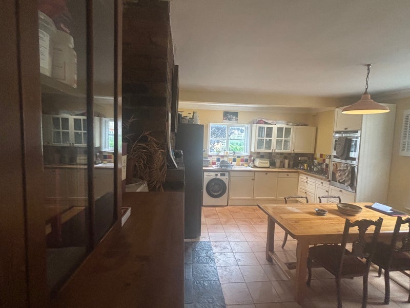 Room Emmanuel Road in Greater London