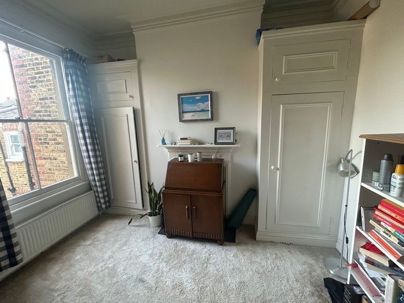 Room Emmanuel Road in Greater London
