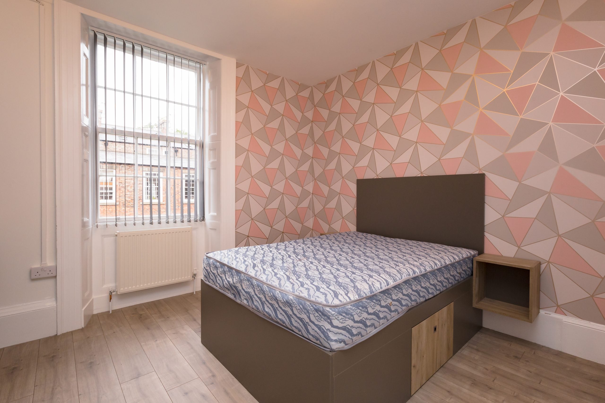Flat Leazes Terrace in Newcastle upon Tyne
