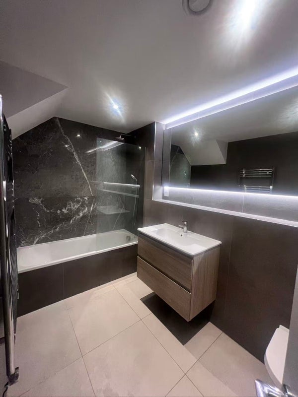 Room Champion Grove in Greater London