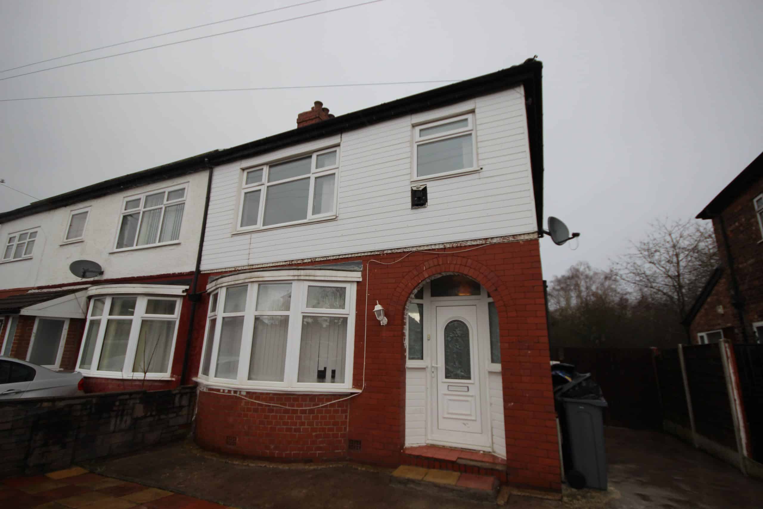 House Milford Drive in Manchester