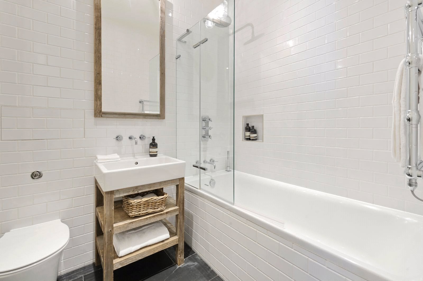 Flat Great Titchfield Street in City of Westminster