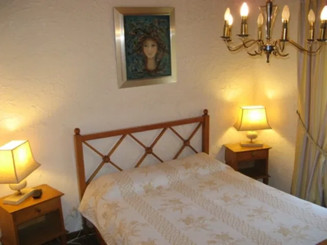 Chambre Place Angeline Beausoleil à Peyrière