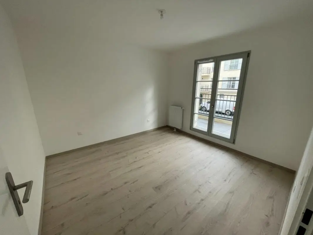 Flat Rue de l'Estacade in Compiègne