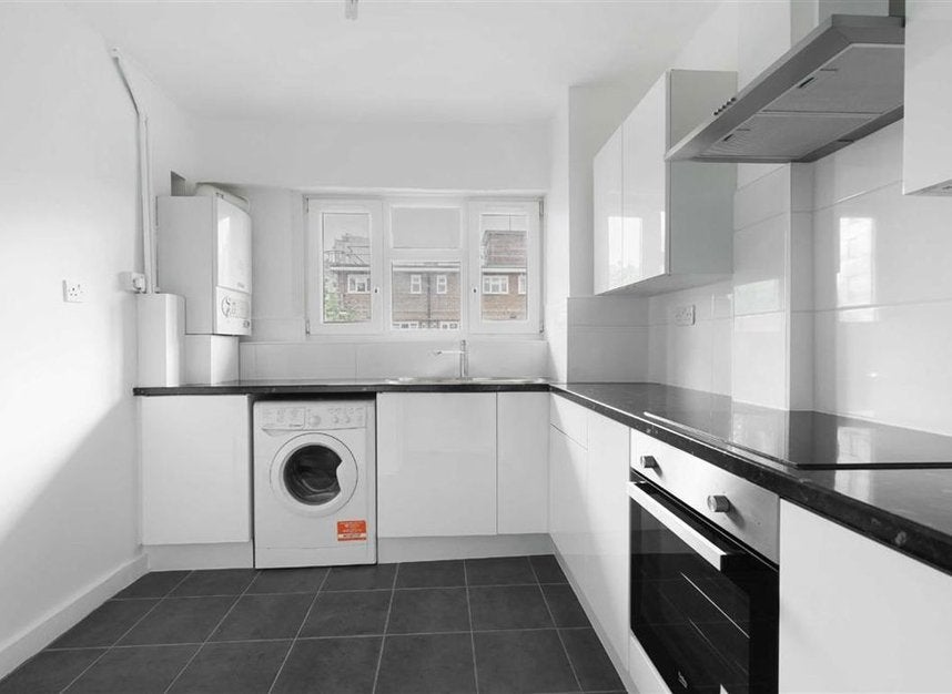 Flat New North Road in Greater London