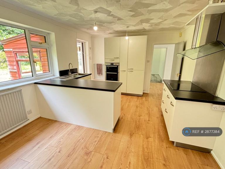 House Tile Barn in Basingstoke and Deane