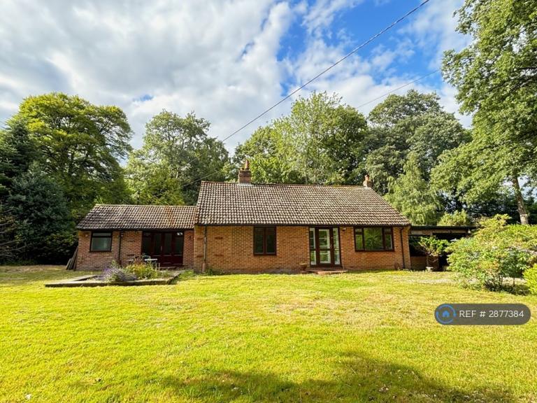 House Tile Barn in Basingstoke and Deane