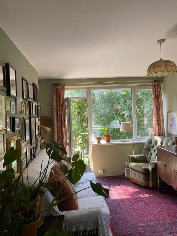 Flat Lamport Close in Greater London