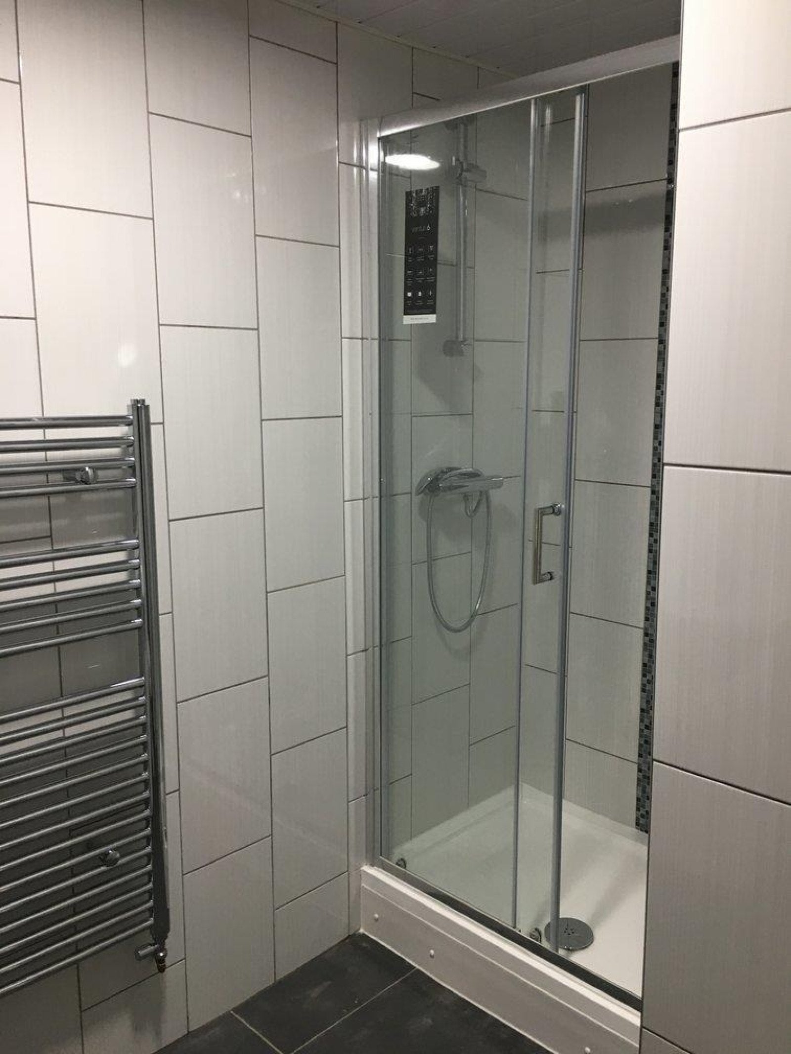 Room Saxton Close in Nottingham