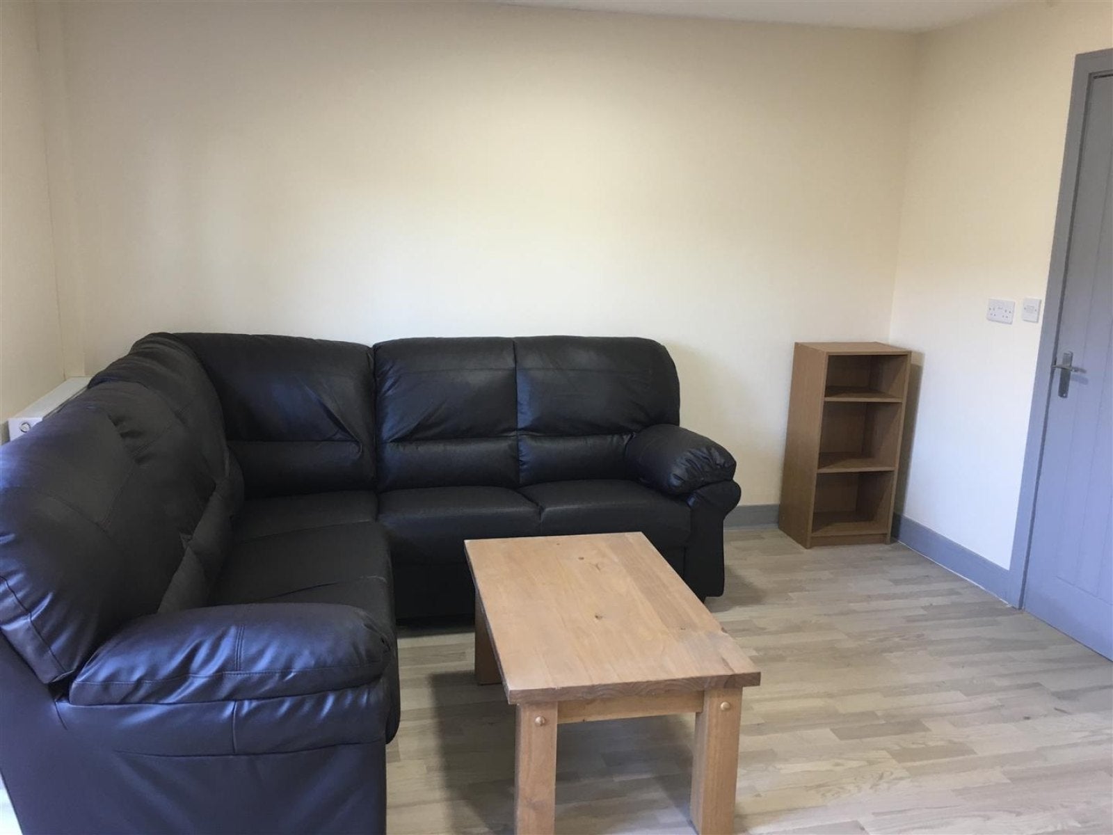 Room Saxton Close in Nottingham