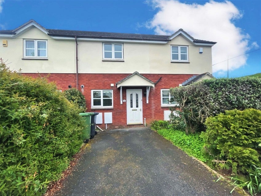 House Howell Road in Exeter