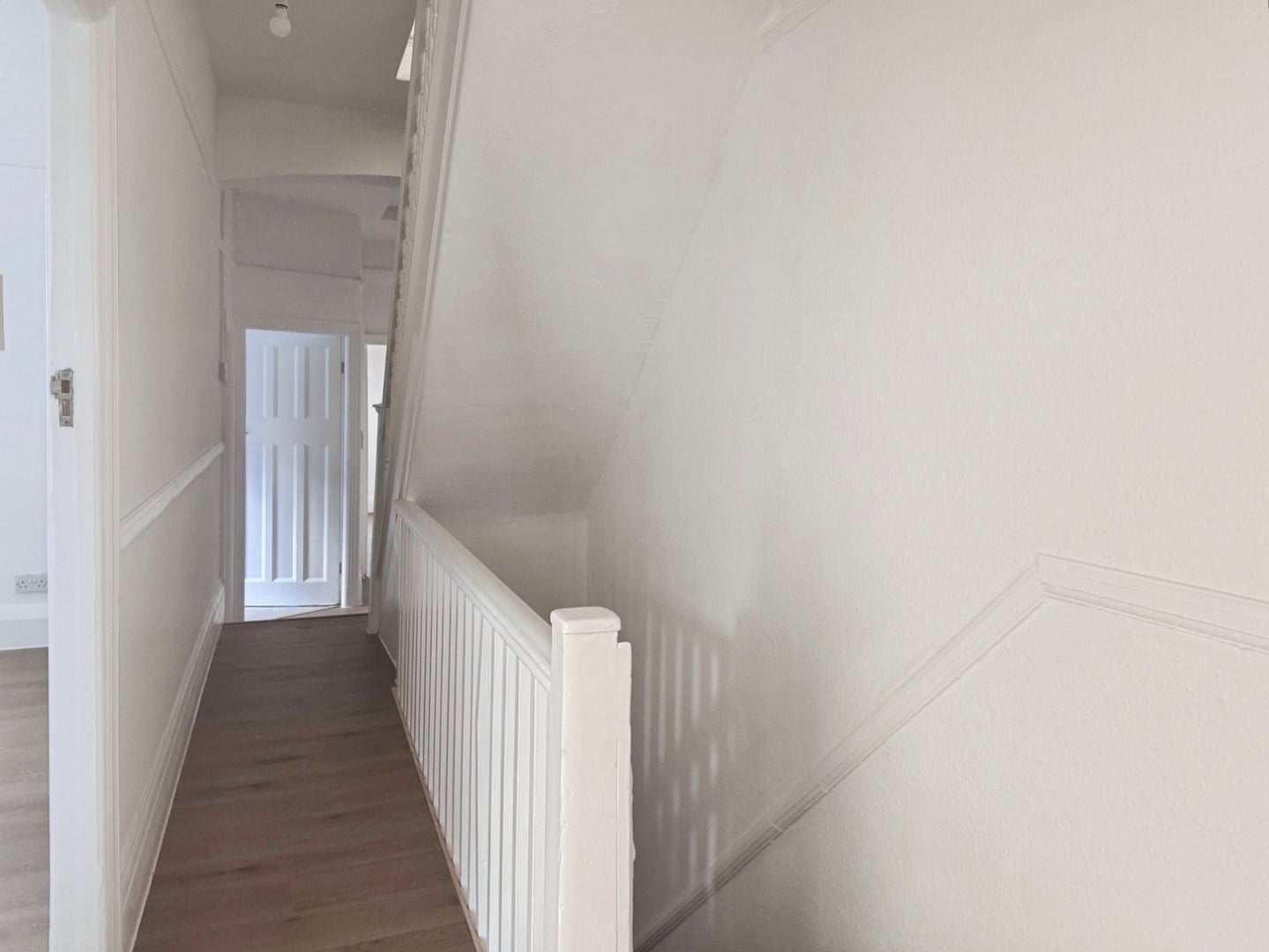 Flat Leigh Road in Southend-on-Sea