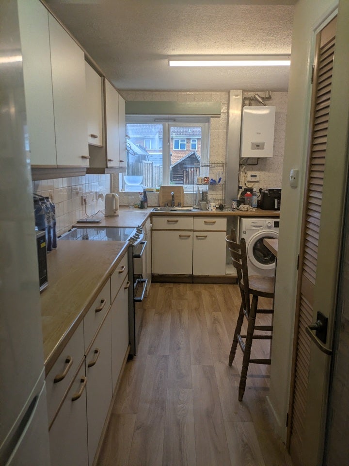 Room York Road in Crawley