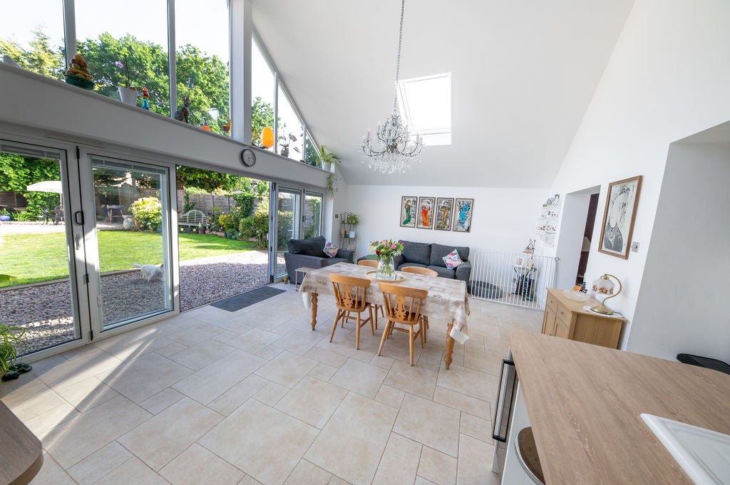 House Andrew Crescent in Havant