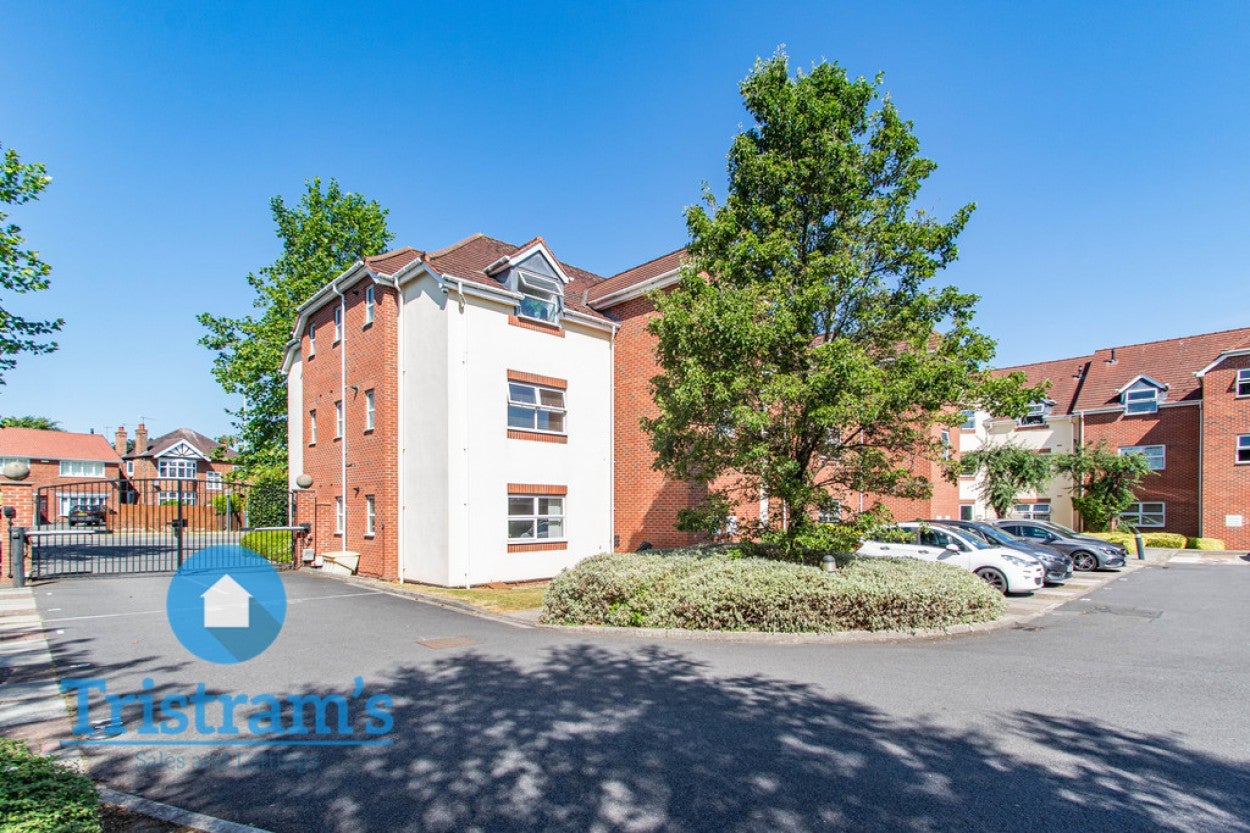 Flat Eton Place in Rushcliffe