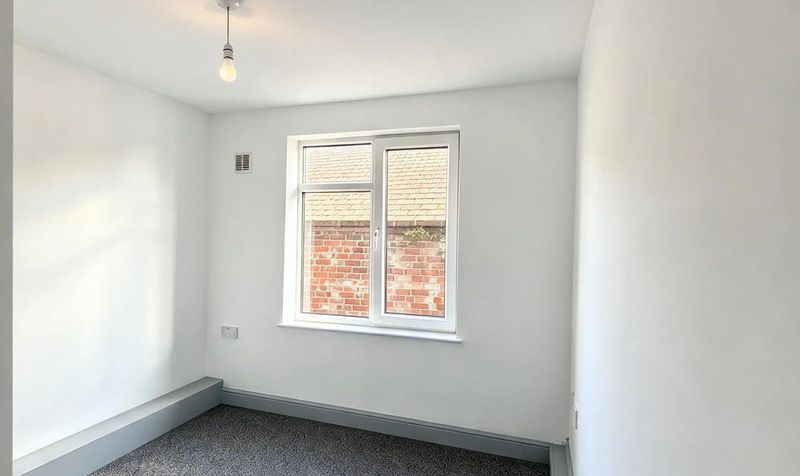 Flat Barnsley Road in Wakefield