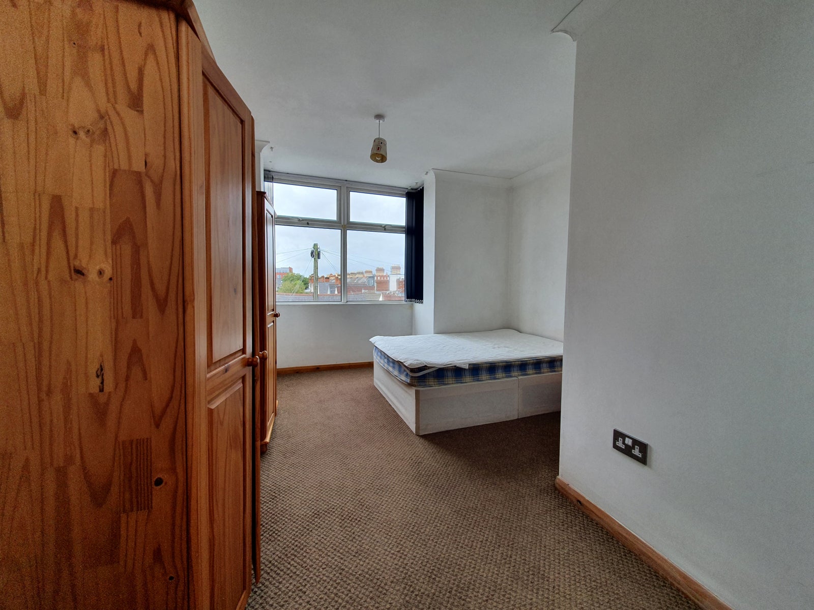 Flat Whitchurch Road in Cardiff County