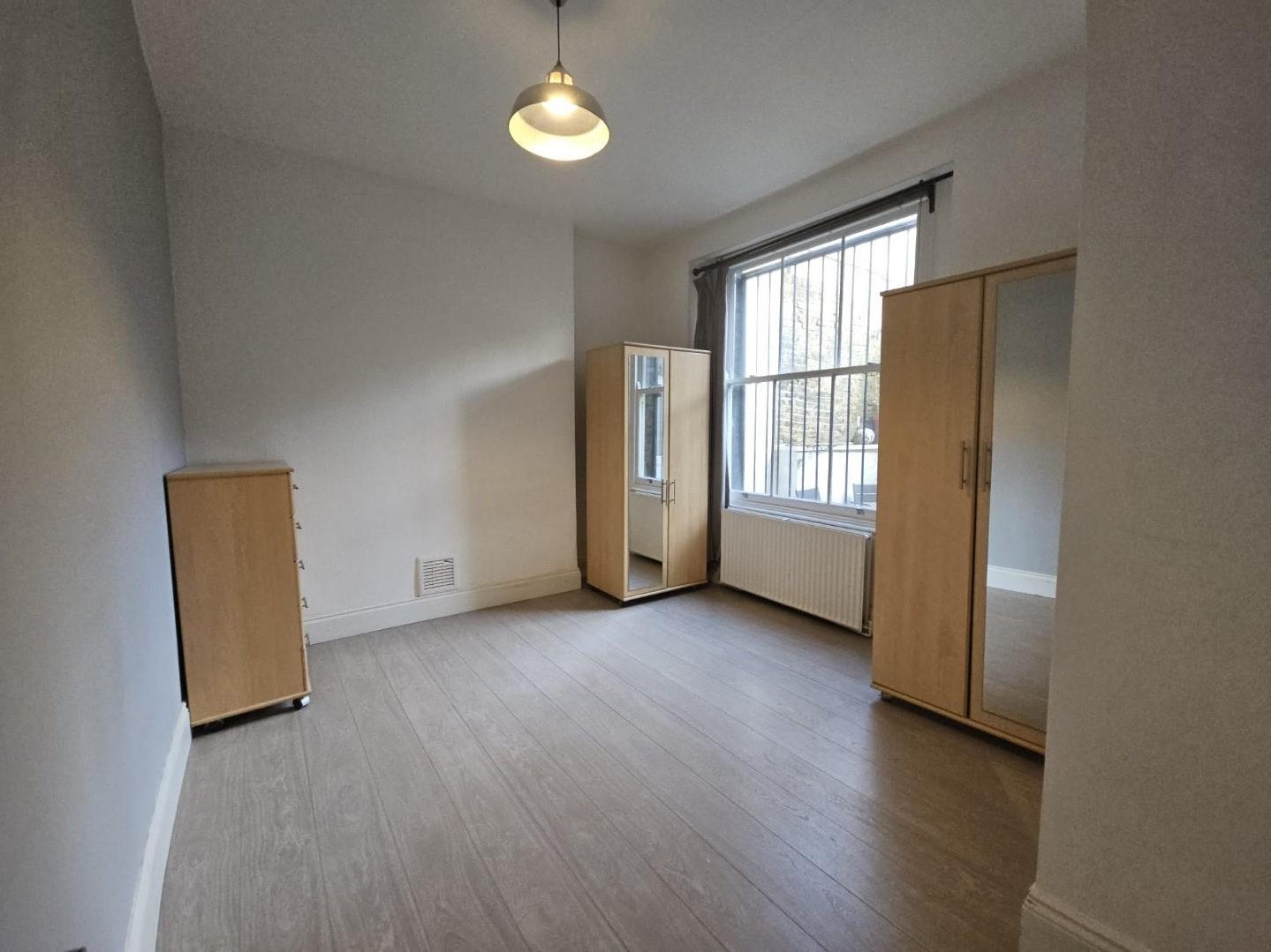 Flat Blackstock Road in Greater London