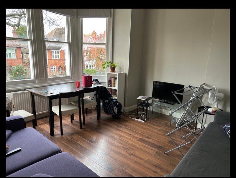 Flat Routh Road in Greater London