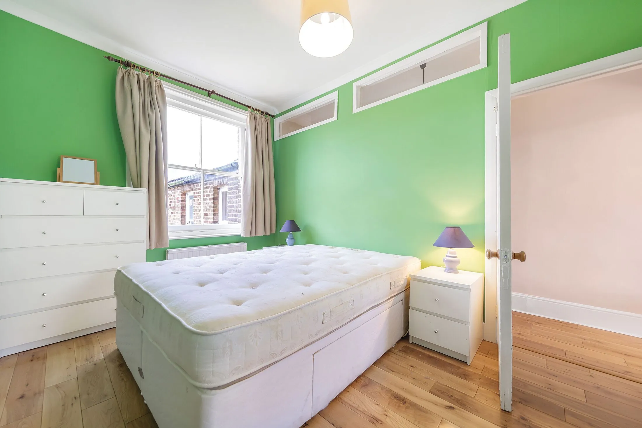 Flat Springfield Road in Greater London