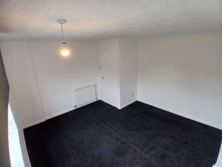 Flat Maple Drive in Johnstone
