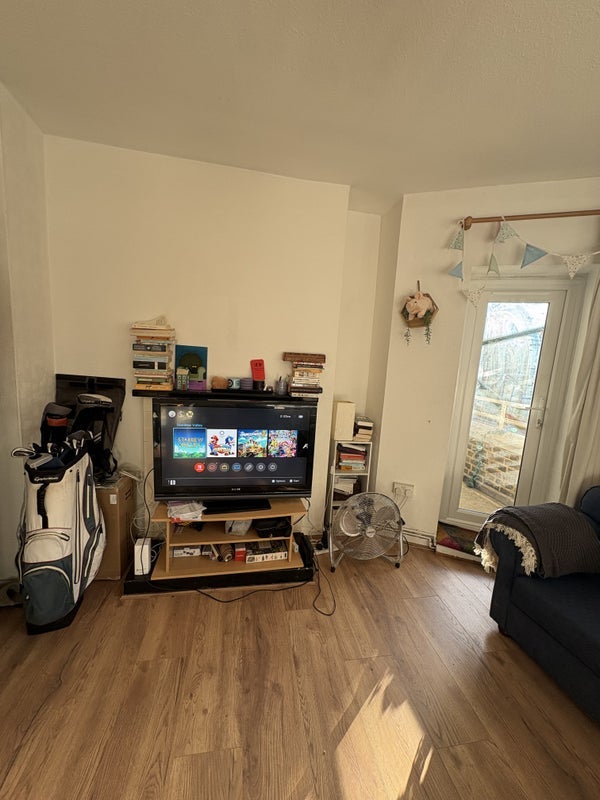 Room Balham Hill in Greater London