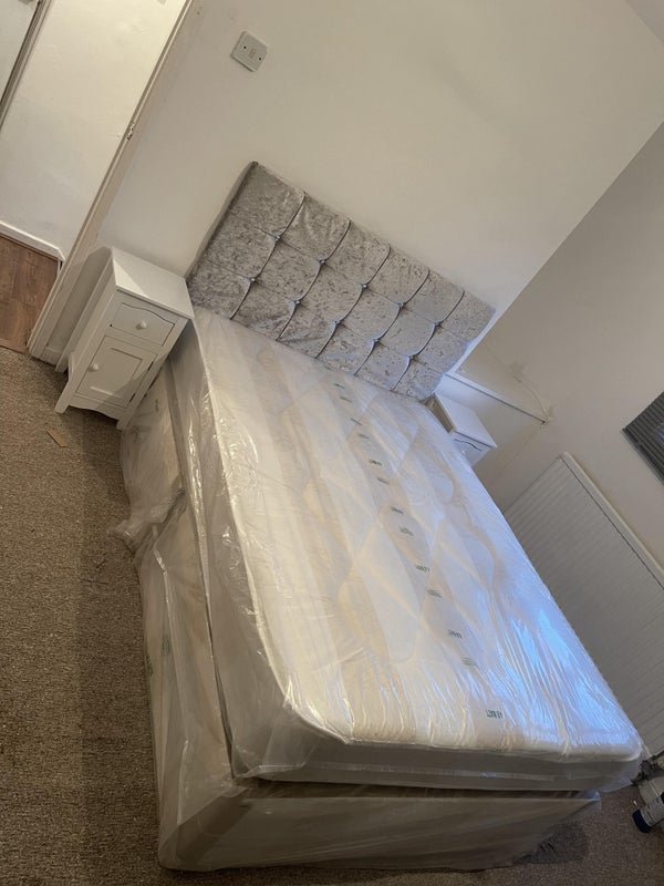 Room The Dashes in Harlow