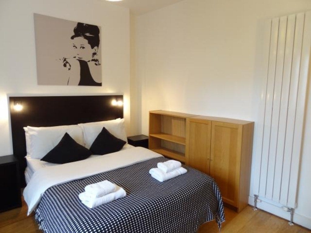 Flat Cartwright Gardens in Greater London