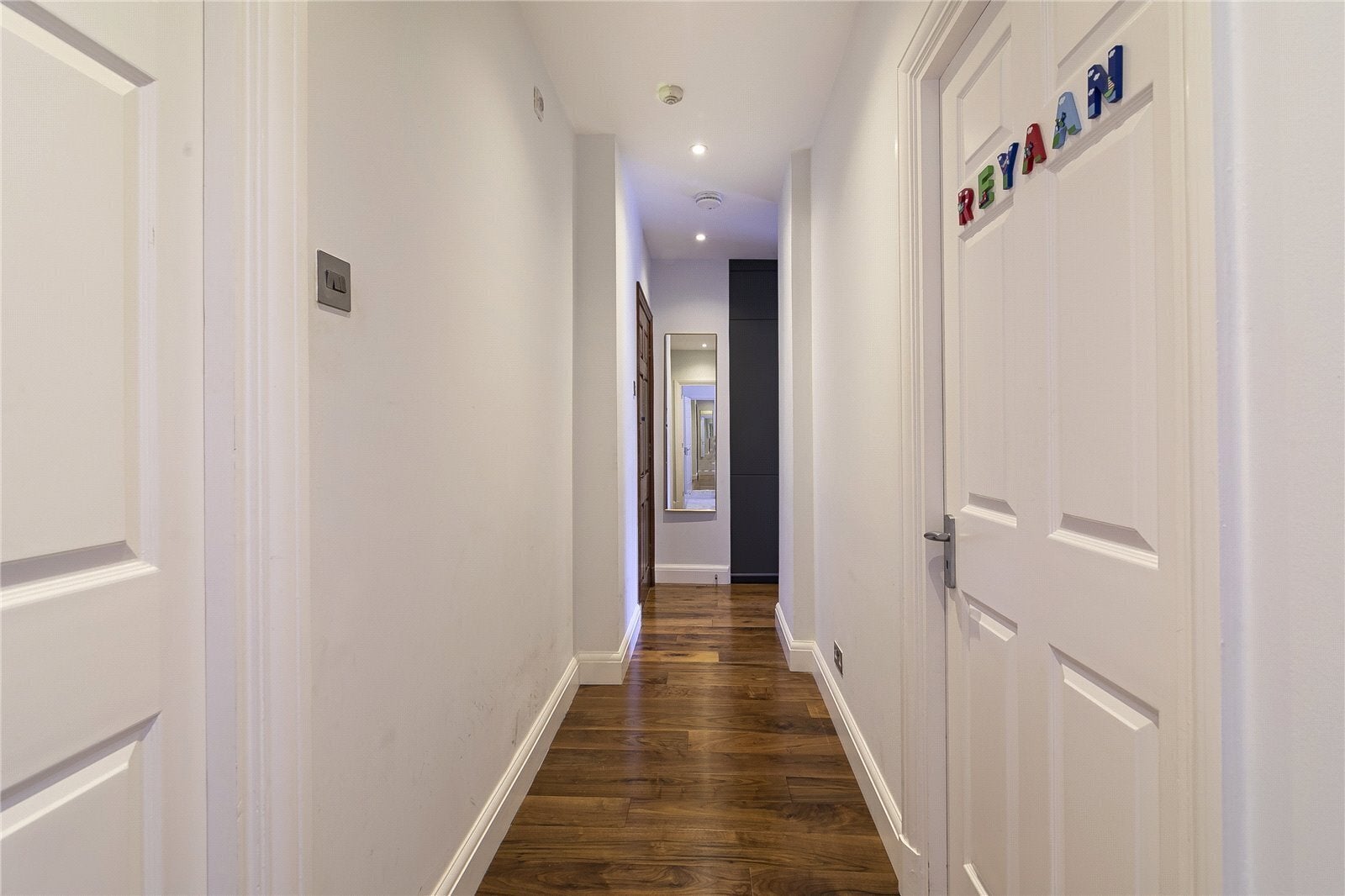 Flat Herbal Hill in Greater London