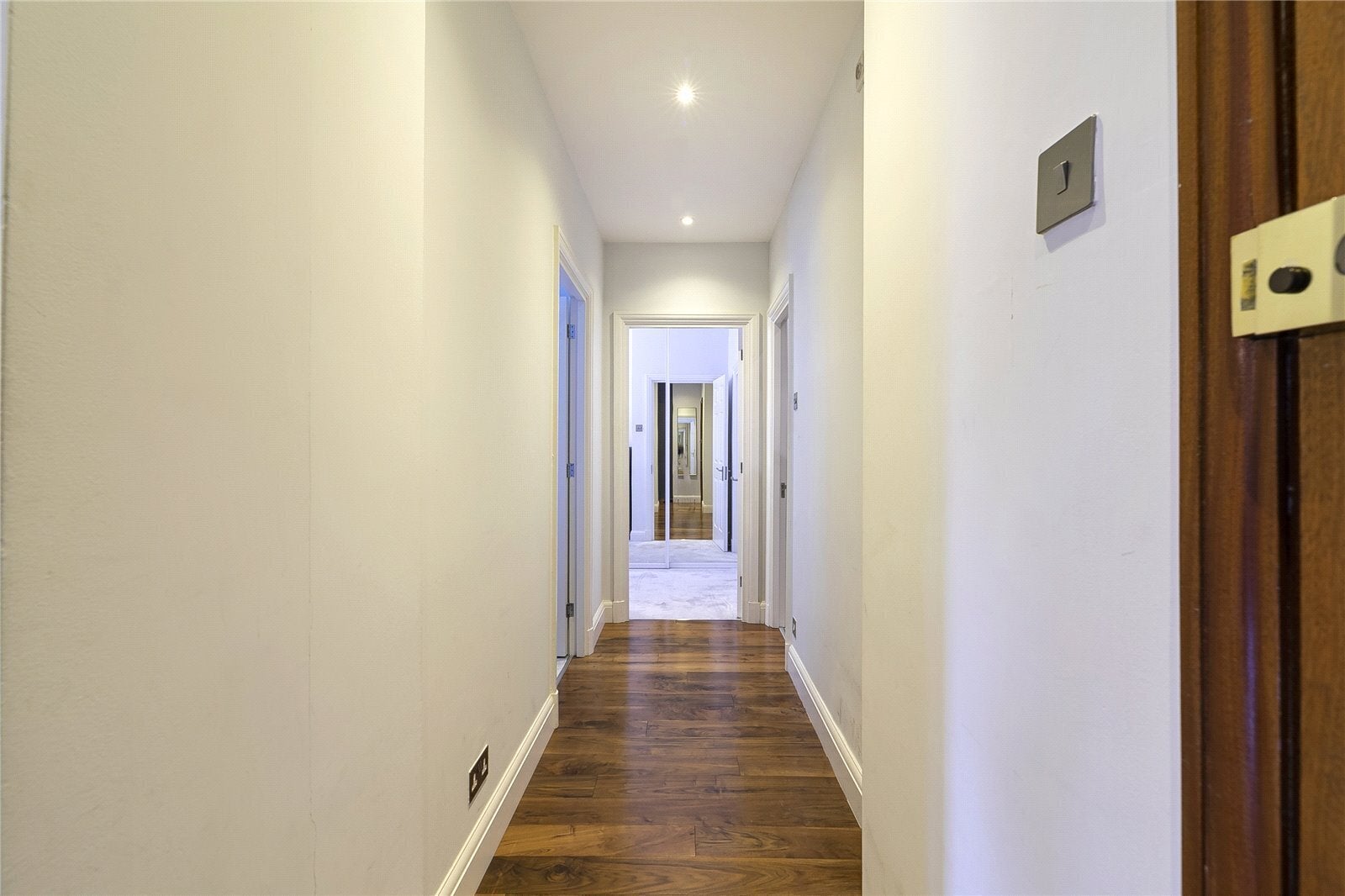 Flat Herbal Hill in Greater London