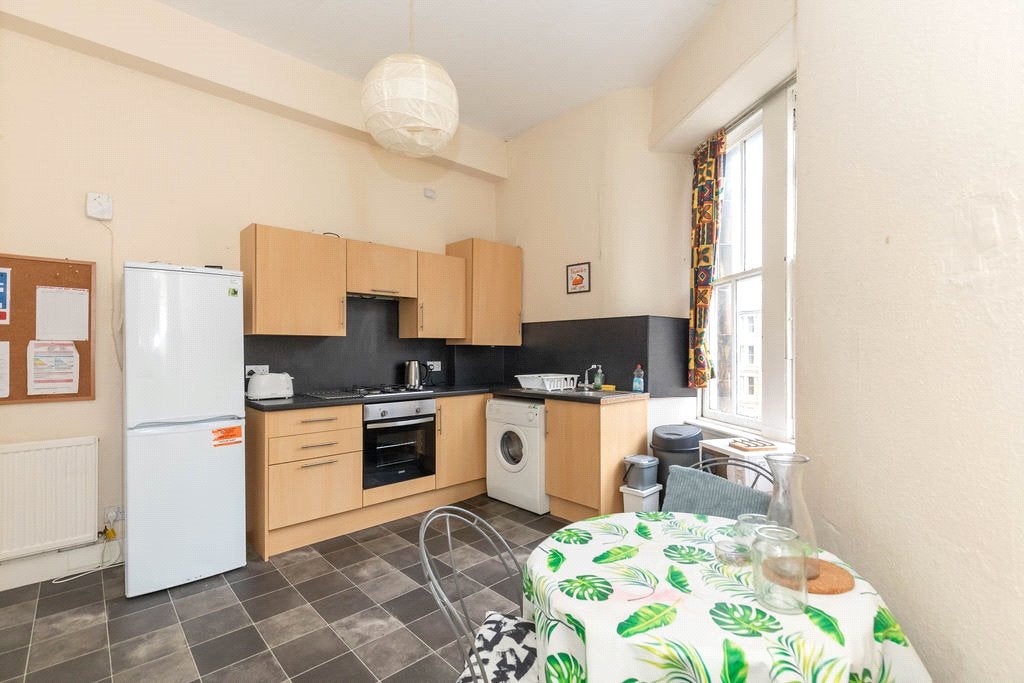 Flat Bruntsfield Place in City of Edinburgh