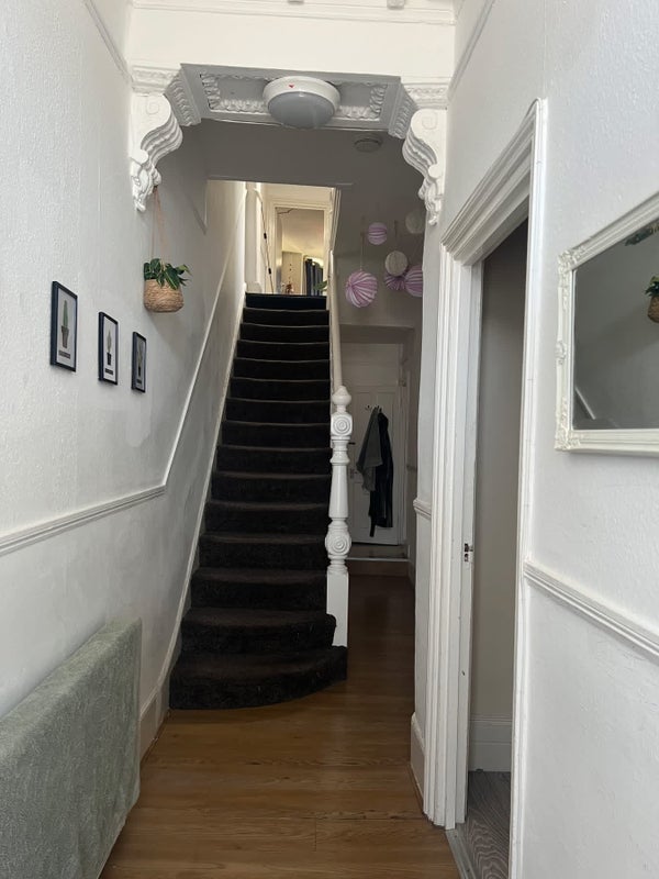Room Wightman Road in Greater London