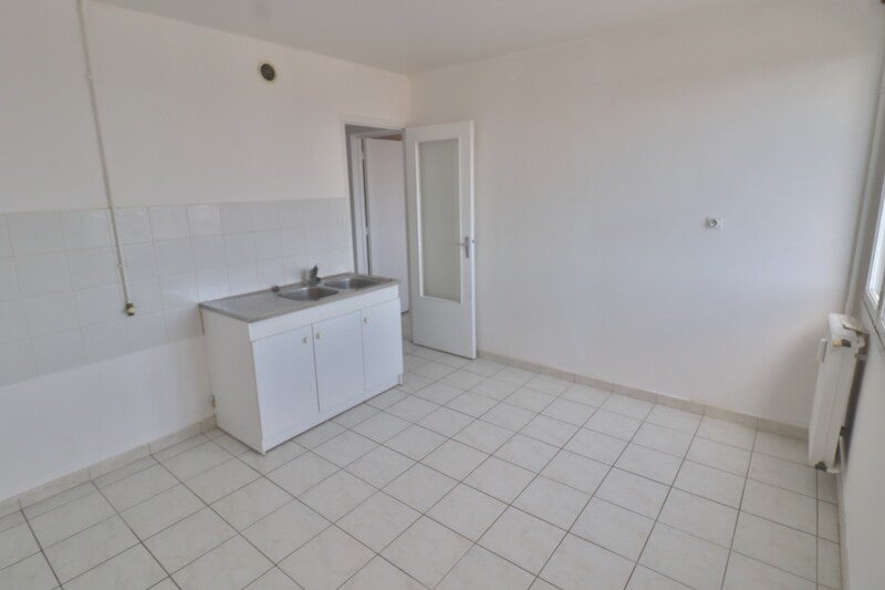 Appartement Rue Louis Le Clert à Troyes