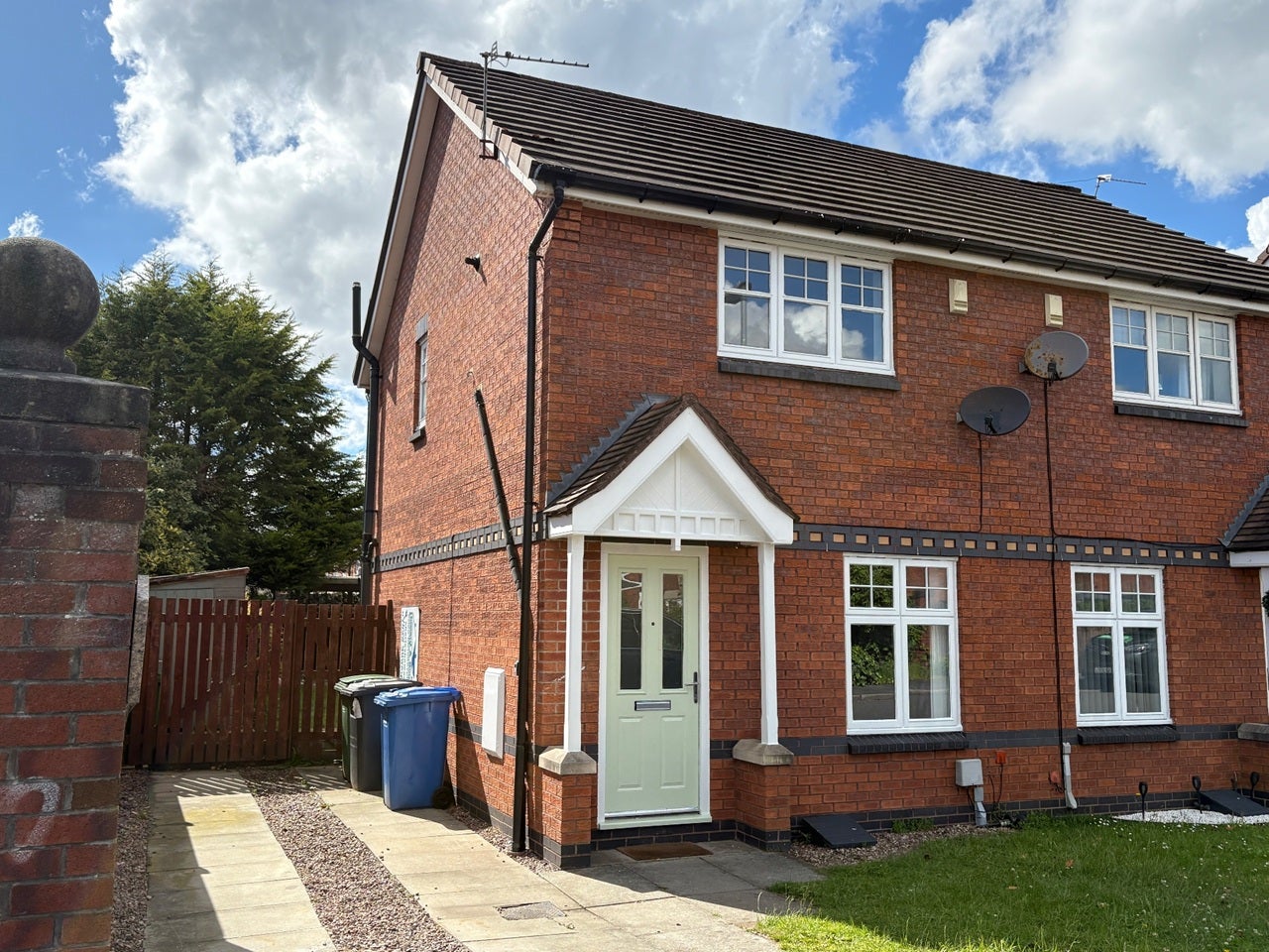 House Helmsley Close in Warrington