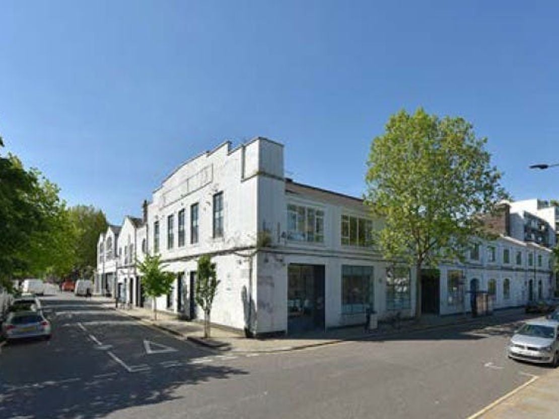 Room Exmoor Street in Greater London