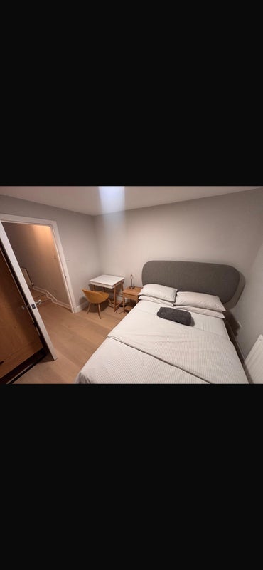 Room Elgin Avenue in City of Westminster