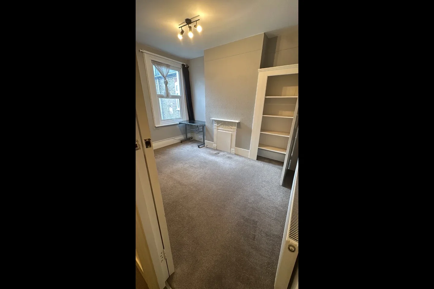 Flat Ranelagh Road in Greater London