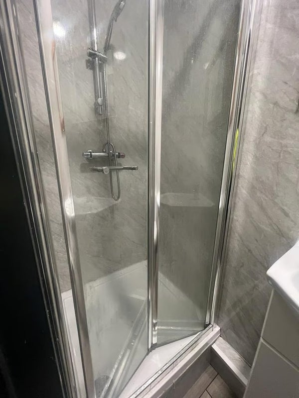 Room Hazel Way in Hinckley and Bosworth