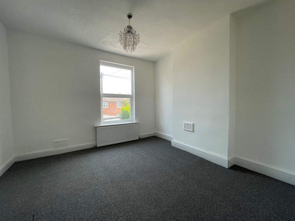 House Lamcote Grove in Nottingham