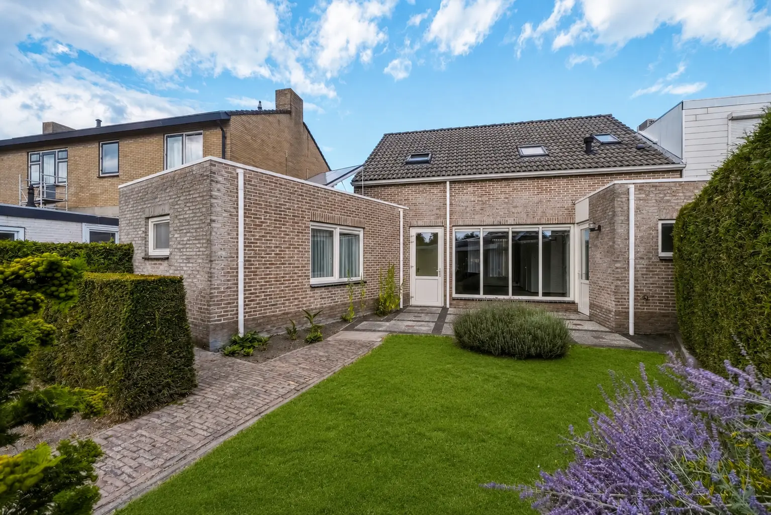 Huis Buteuxstraat 9 in Oost-Souburg