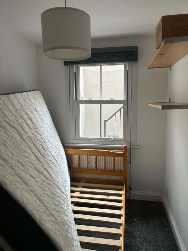 Flat Brighton Road in Greater London