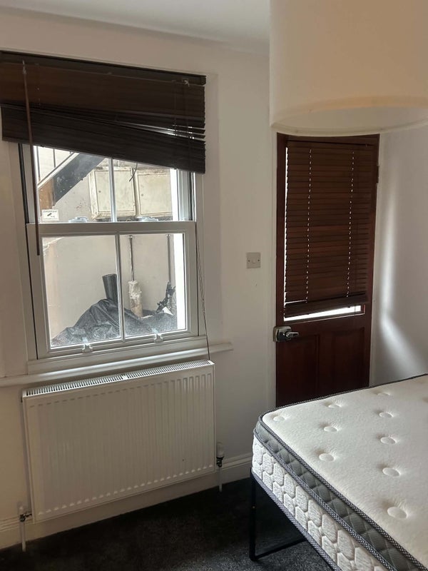 Flat Brighton Road in Greater London