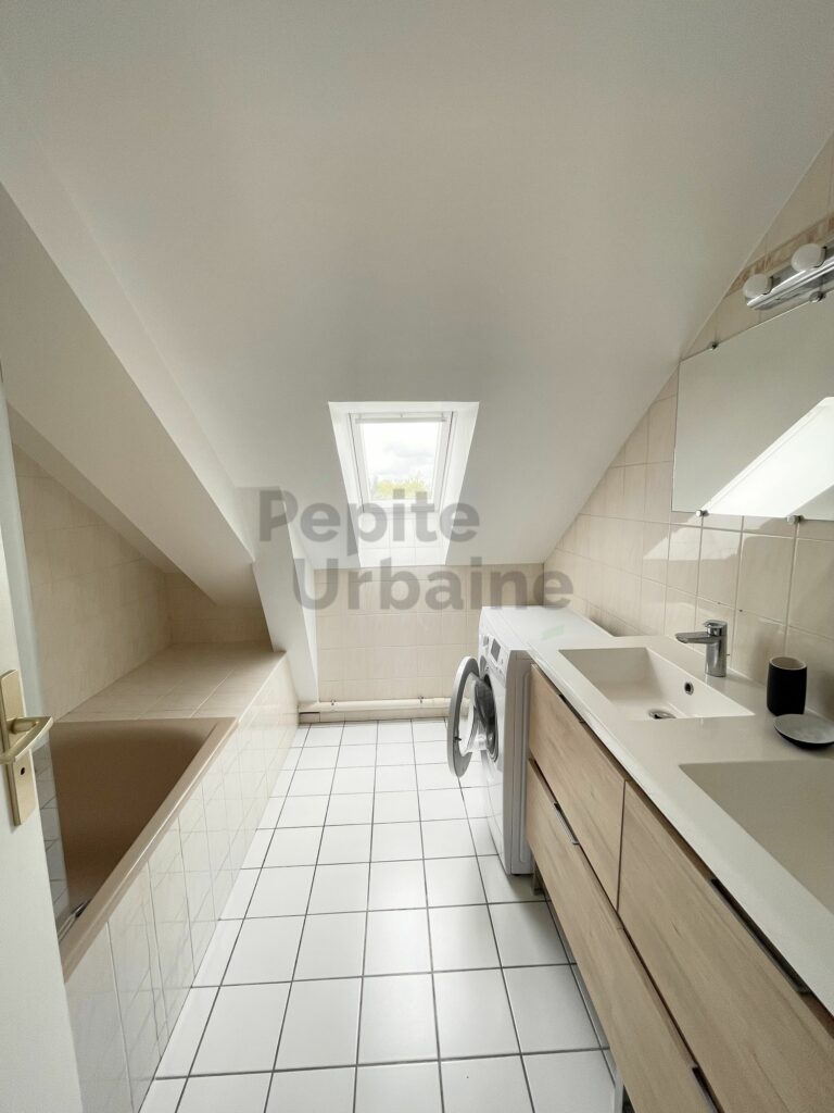 Flat Rue Gustave Charpentier in Nantes