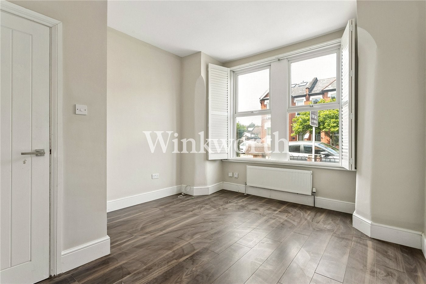 Flat Linley Road in Greater London