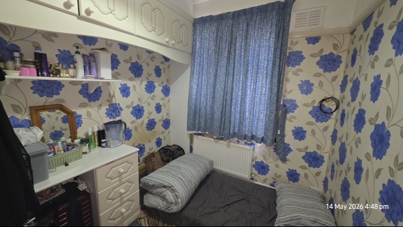 Room Arandora Crescent in Greater London