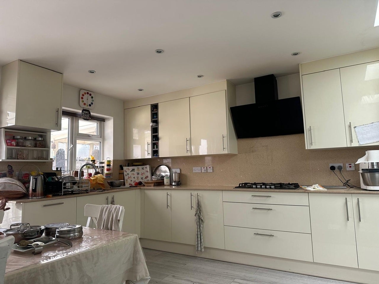 House Broomgrove Gardens in Greater London