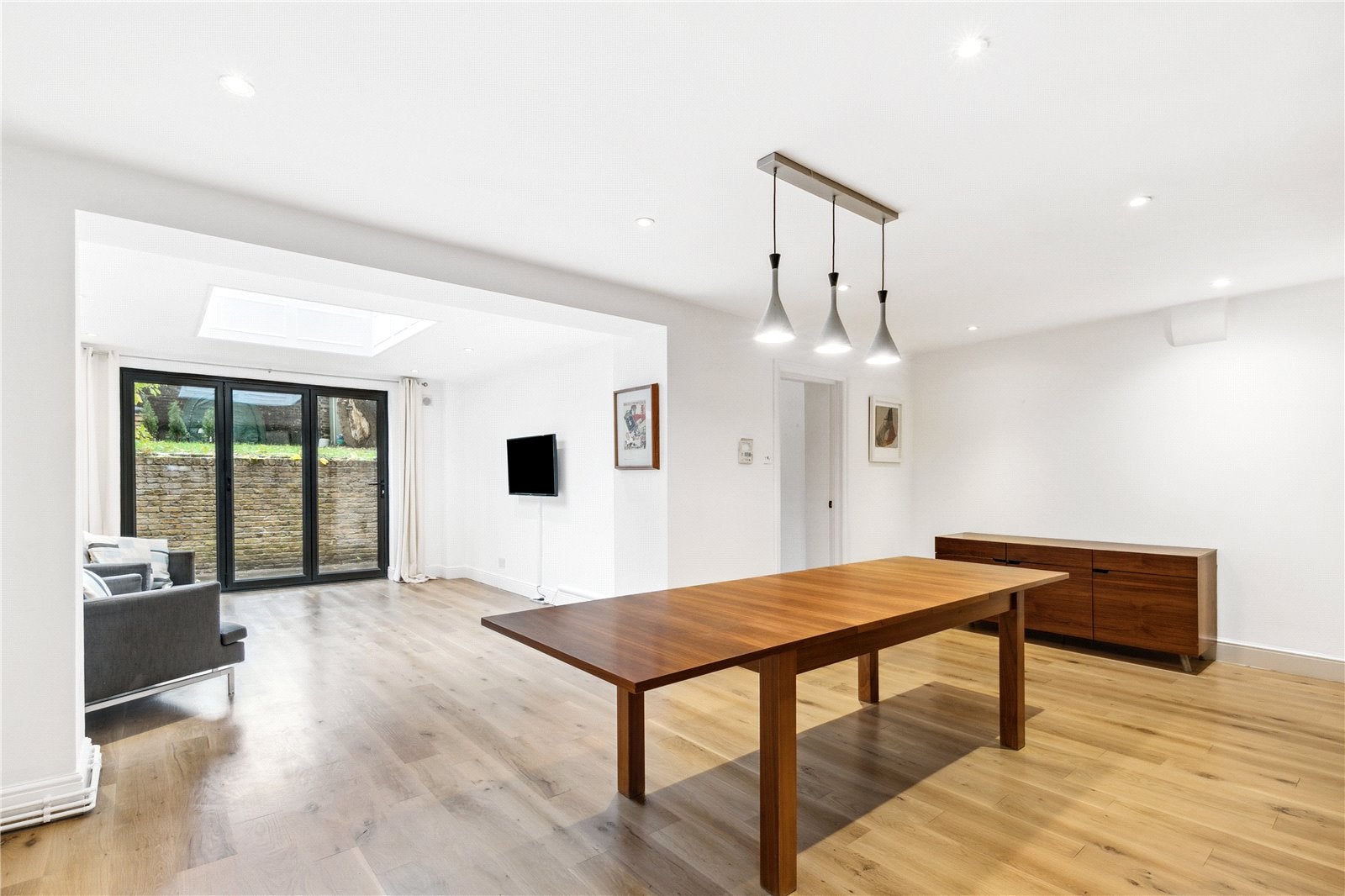 House Hammersmith Grove in Greater London
